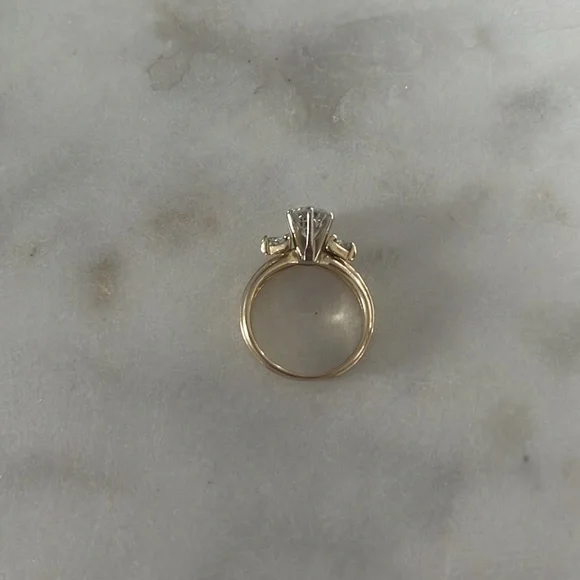 COPY - Engagement/wedding ring size 5 - Picture 4 of 7